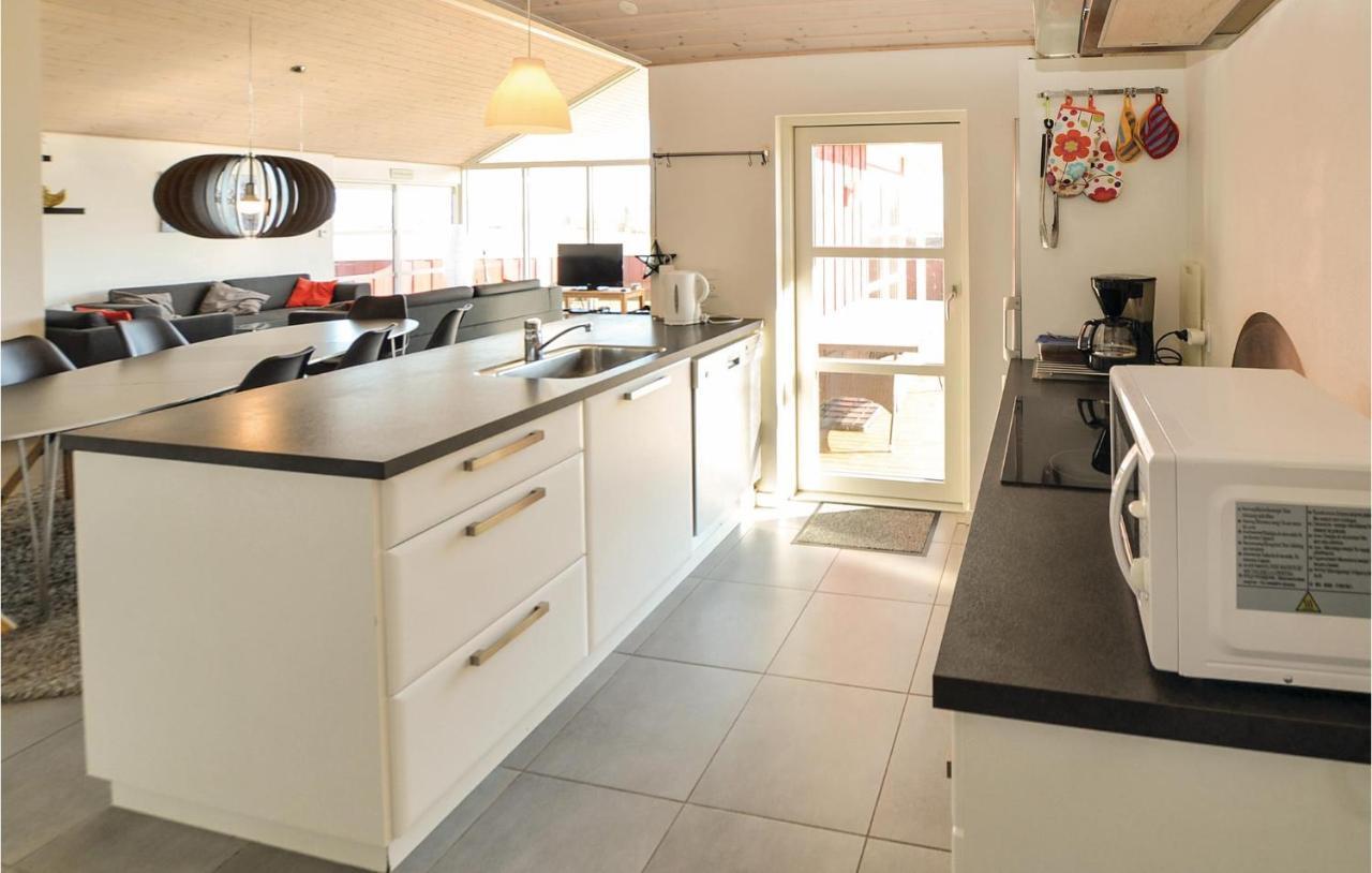 Pet Friendly Home In Augustenborg With Kitchen Asserballeskov Esterno foto